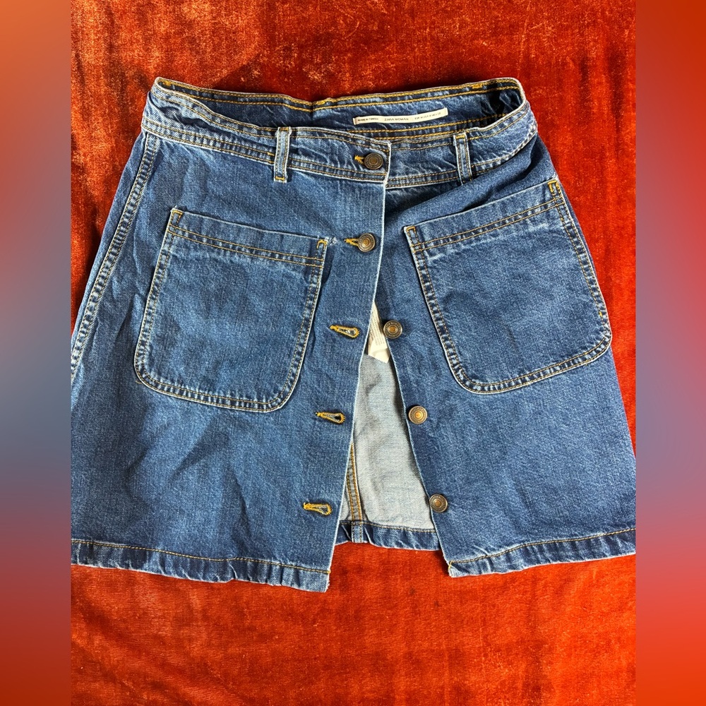 Zara Blue Denim Button-Front Skirt with Contrast Stitching - Picture 1 of 5